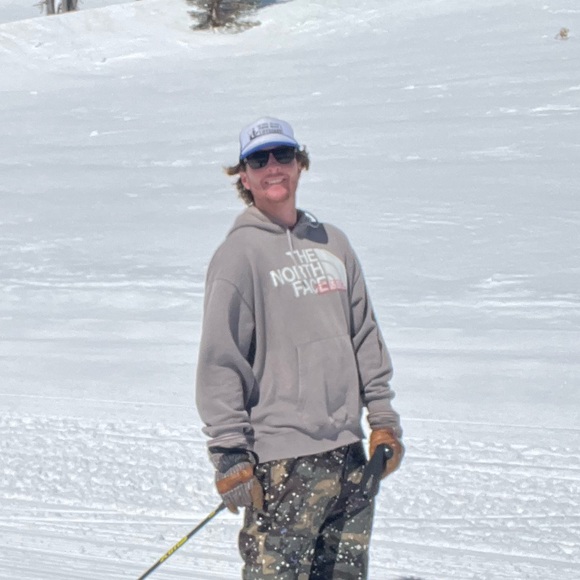 Meet your Posher, Chris - Picture 1 of 1